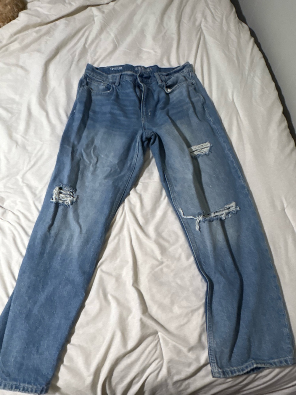 Arizona Jean Company Straight Leg Distressed Blue Jeans